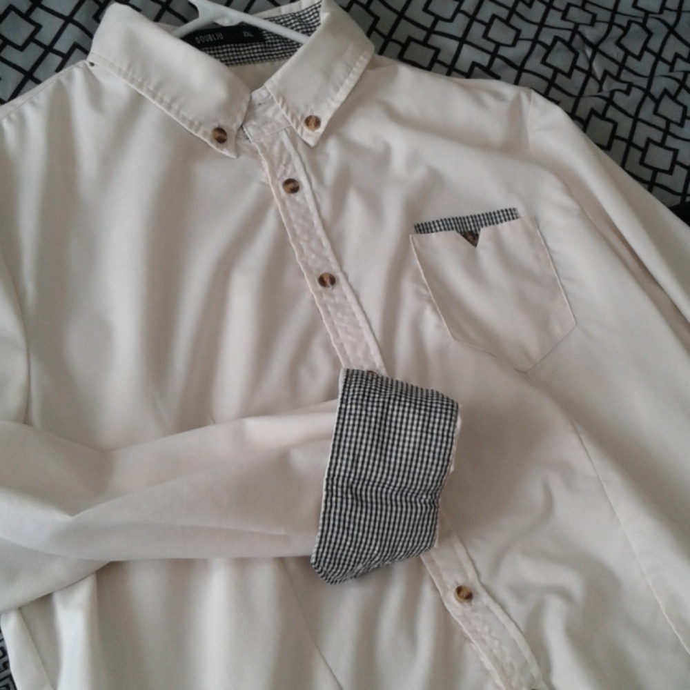 Dress shirt